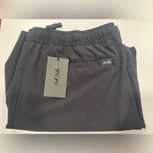 NWT! Bad Birdie Men’s 8” Active Golf Shorts!